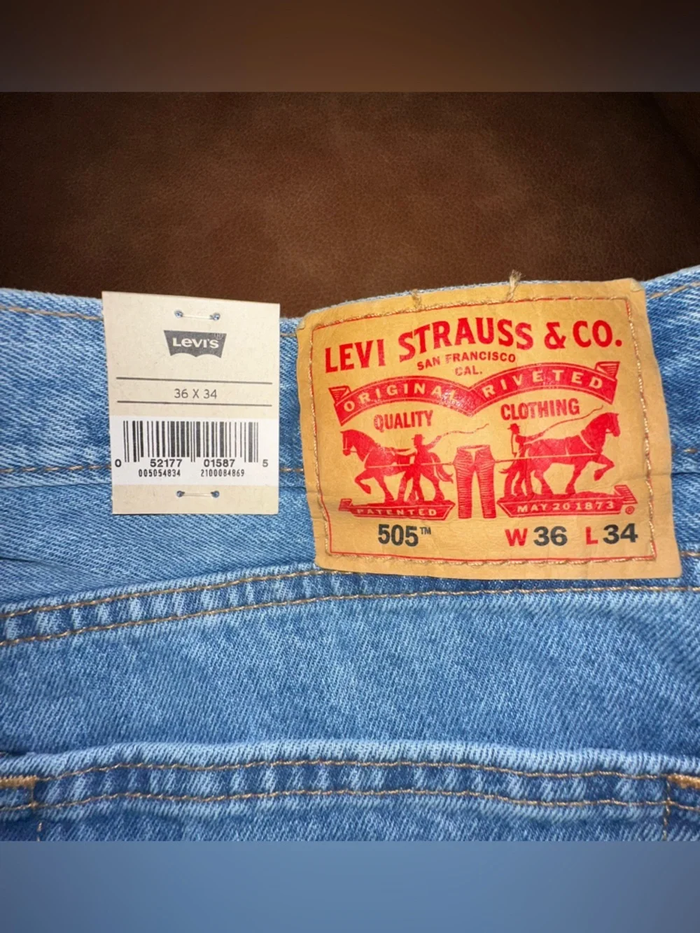 NEW Levi's Men's 505 Regular Fit Jeans Sz 36x34